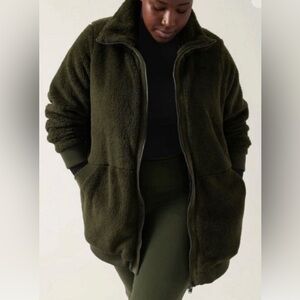 Athleta Tugga Sherpa Fleece Zip Up Long Coat Size Medium Green Cozy EUC